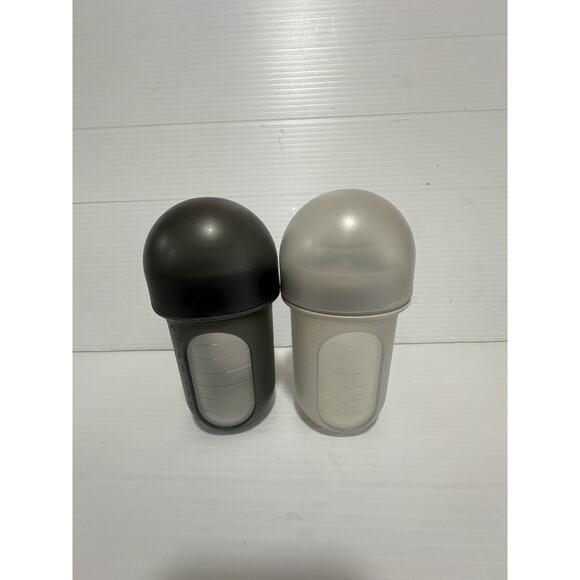 Boon Nursh, Silicone Pouch Bottle Medium, 3 Months+, 2 Bottles, 8 oz Each EUC - Picture 1 of 6
